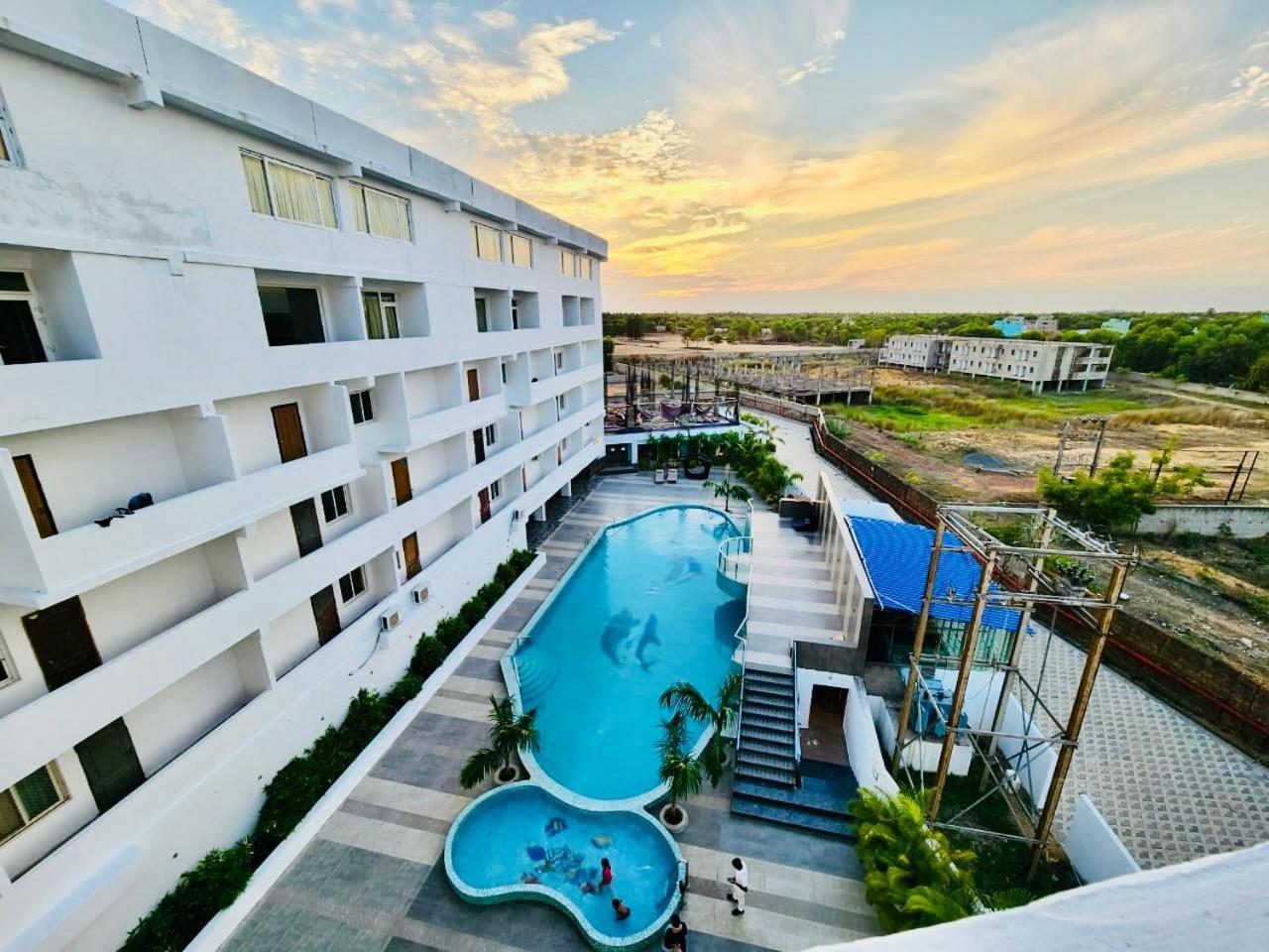 Seven Hills Hotel Puri Exterior foto